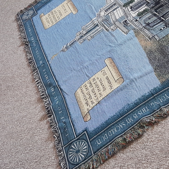 Mill Street Designs Gift Cotton Woven Throw Blanket. - Picture 7 of 10